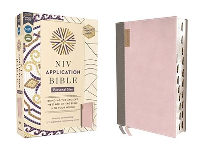 Niv Application Bible, Personal Size, Leathersoft, Pink/Gray, Red Letter, Thumb Indexed, Comfort Print: Bringing The Ancient Message Of The Bible Into-..