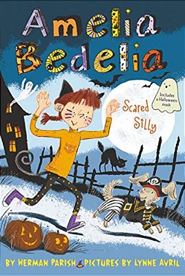 Amelia Bedelia Holiday Chapter Book #2: Amelia Bedelia Scared Silly-..