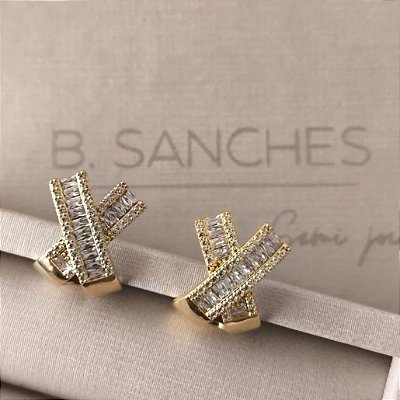 Brinco cravejado zirconia banho ouro 18k