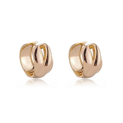 Brinco de argola liso banho em ouro 18k
