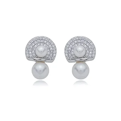 Brinco de base de perola cravejado de zirconia cristal banho em rodio branco