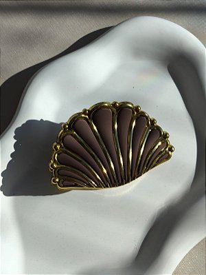 Presilha para cabelo concha marrom