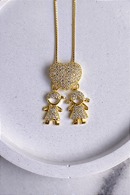 Colar casal de filhos cravejado com zirconias banhado a ouro 18k