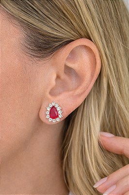 Brinco cravejado com zirconias banhado a rodio branco