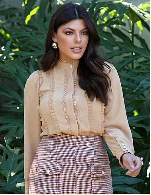 Camisa De Mangas Longas, Com Renda Gripir, Botões Escondidos Caramelo - M de Maria