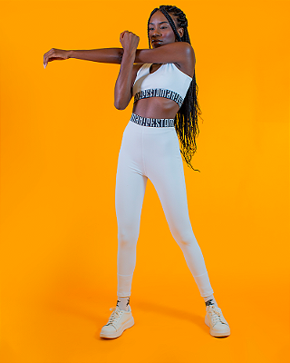 CALÇA LEGGING COM ELÁSTICO E TECNOLOGIA QUE NÃO PERMITE ACÚMULO DE SUOR