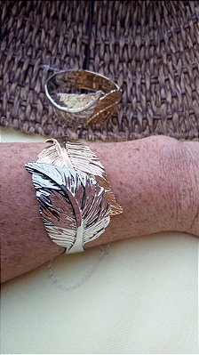 Bracelete articulado folhas