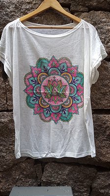 T-Shirts camiseta feminina mística yoga gato kombi filtro dos sonhos devore hippie