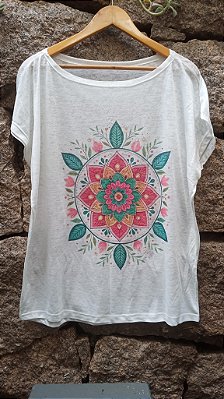 T-Shirts camiseta feminina mística yoga gato kombi filtro dos sonhos devore hippie.