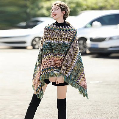 Poncho pala lã boho chic fechado