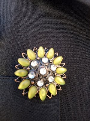 Broche boho floral zircônia