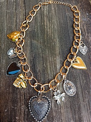 Colar boho penduricalhos