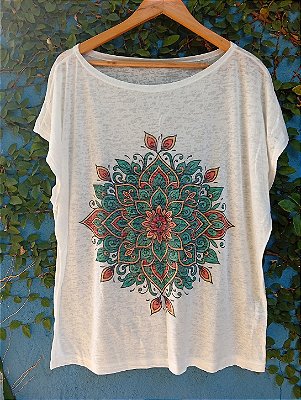 T-Shirts camiseta feminina mística yoga gato kombi filtro dos sonhos devore hippie.
