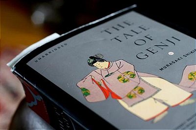 The Tale Of Genji: (Penguin Classics Deluxe Edition)-..