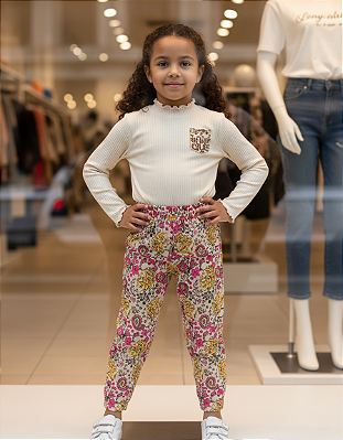 Conjunto Calça Onça Floral e Blusa Canelada Básica Momi