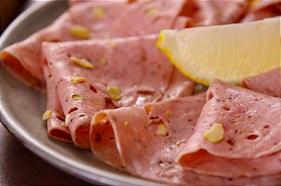 Mortadela com Pistache