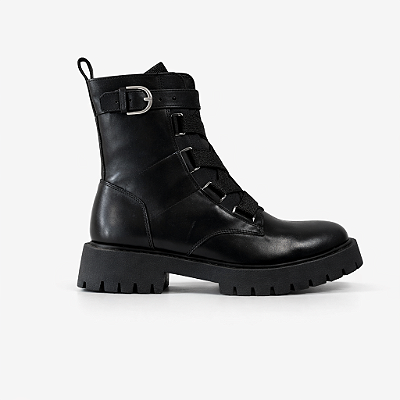 Bota Feminina Ayla – Preta Coturno Tratorado com Fivela