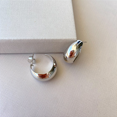 Brinco argola bold M banhado a ródio