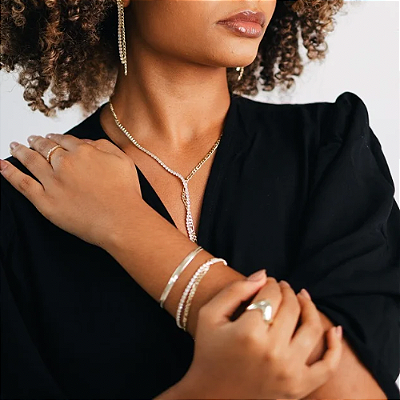 Pulseira corrente com fio de zircônias banhado a ródio branco