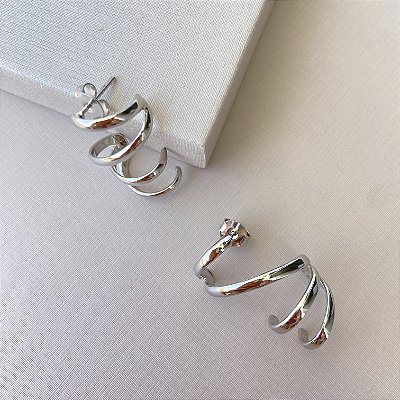 Brinco ear cuff maxi banhado a ródio