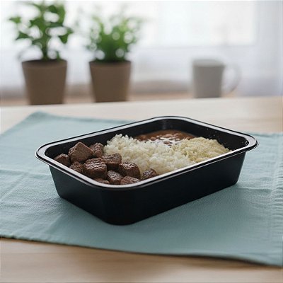 Caseirinho Bovino: Baby Beef com Arroz Branco, Feijão Carioca e Farofa de Cebola | 300g