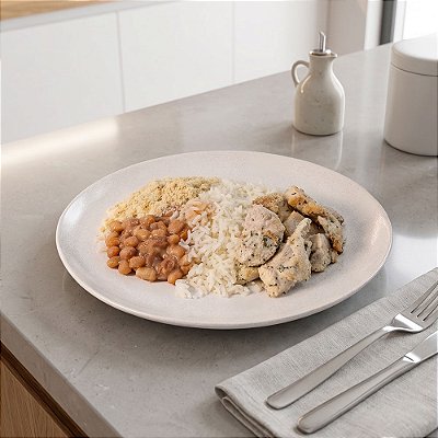 Caseirinho Frango: Frango Grelhado com Arroz Branco, Feijão Carioca e Farofa de Cebola | 300g