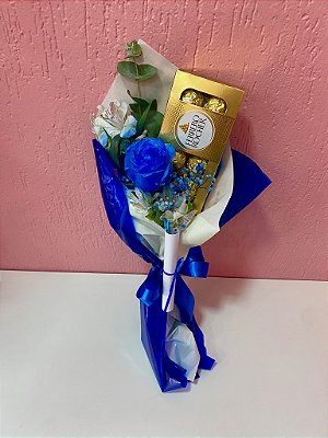 4 Ramalhete 1 Rosa Azul com Ferrero Rocher