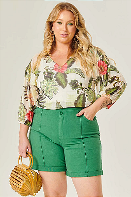 Blusa em Tule Estampada Plus Size