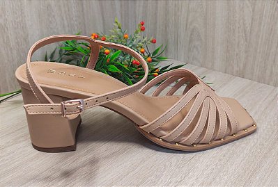 Sandália Vira Cravo Napa Amêndoa