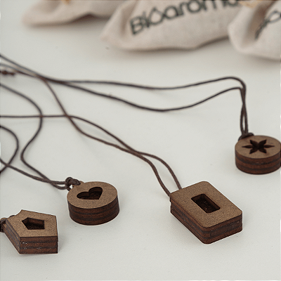 Colar Difusor Pessoal em Madeira cx 60/un Bioaromattic