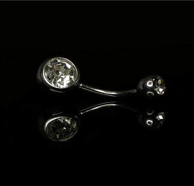 Piercing Bananabell com ponto de luz
