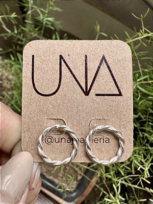 Brinco círculo torcido