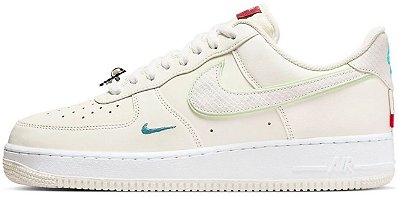 NIKE AIR FORCE 1 YEAR OF THE DRAGON