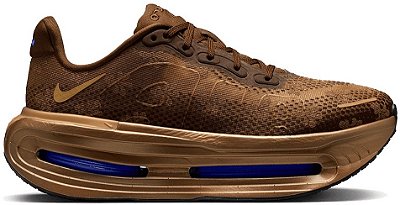 TÊNIS NIKE VOMERO PREMIUM FLAT STOUT MARROM