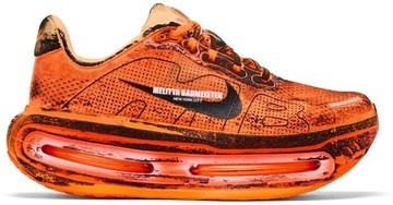 TÊNIS NIKE MELITTA BAUMEISTER X VOMERO PREMIUM TOTAL ORANGE 1