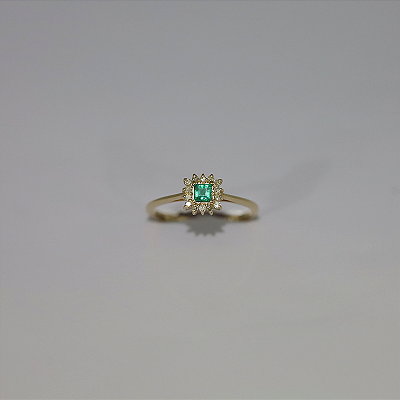 Anel de Esmeralda em Ouro 18k Cravejado com Diamantes, lapidação quadrada