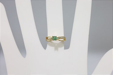 Anel de Esmeralda em prata banhado a ouro