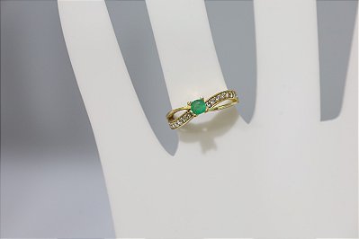 Anel de Esmeralda em prata banhado a ouro
