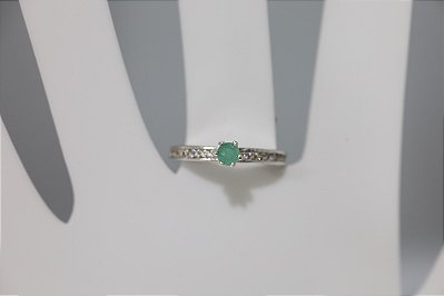 Anel de Esmeralda em prata