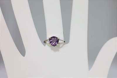 Anel de prata com ametista natural