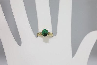 Anel de prata banhado a ouro com esmeralda natural
