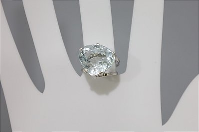 Anel de topazio natural em prata