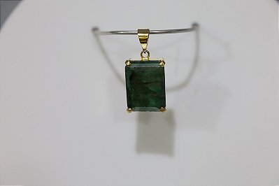 Pingente em prata banhado a ouro com esmeralda natural