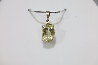 Pingente em prata com Green Gold natural