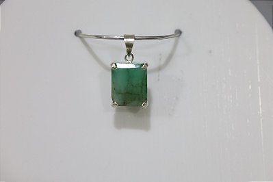 Pingente em prata com Esmeralda natural