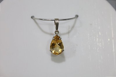 Pingente em prata com Citrino natural