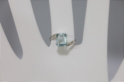 Anel de Topazio natural em prata