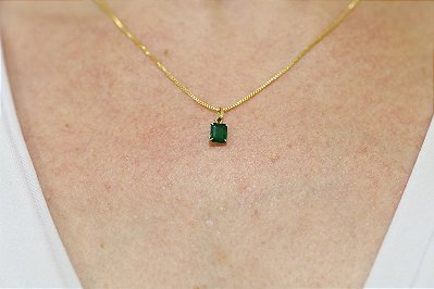 Pingente em ouro 18k com esmeralda natural