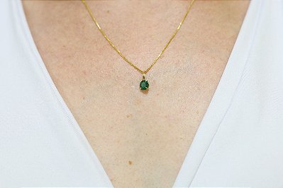 Pingente em ouro 18k com esmeralda natural