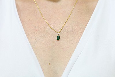 Pingente em ouro 18k com esmeralda natural